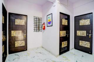 FabHotel Bizstay Executive - 8