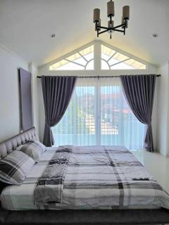 Peaceful Home in Kohkeaw, Phuket - 4