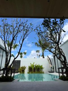 Phuket Moana Pool Villa - 8