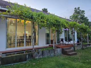 Naiharn Beach Holiday Villa 2, Rawai Phuket - 9