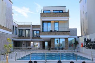 لونا بيتش - 6