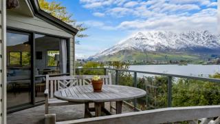 Perfect on Perkins - Lake views - 0