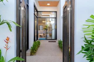 Villa Serana - New Private Pool Villa in Goldena Residence, Kamala - 4