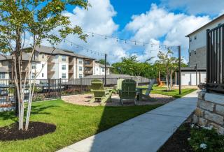 Blueground Scofield Farms pool nr Walnut Creek ATX-359 - 5