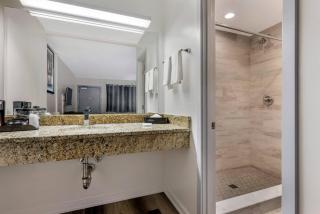 Rodeway Inn Lyons - La Grange - 3