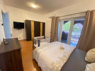 Grand Bay 4Bed Triplex Villa with Community Pool - 6