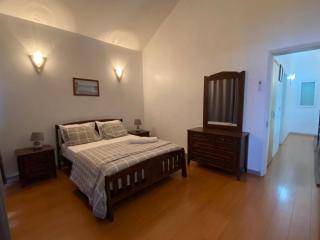 Grand Bay 4Bed Triplex Villa with Community Pool - 9