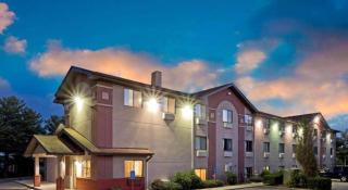 Super 8 By Wyndham Lexington Park/California Area - 0