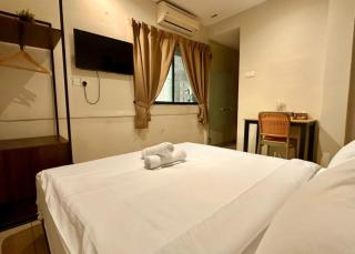 Swing & Pillows - Chow Kit Road, Kuala Lumpur - 3