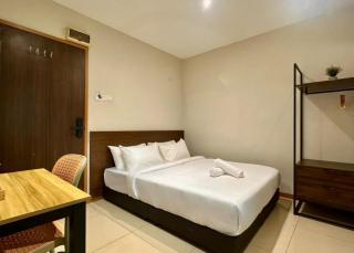 Swing & Pillows - Chow Kit Road, Kuala Lumpur - 1