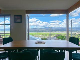 Tamar Riverside Views Retreat - 4