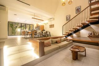 Chic 4-Br Villa in Central Seminyak, Beach 5 mins - 3
