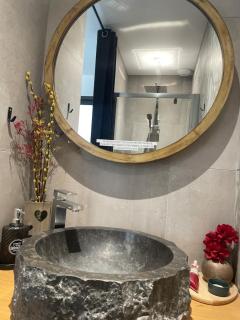 cocoon romantique avec jacuzzi proche plage - 6