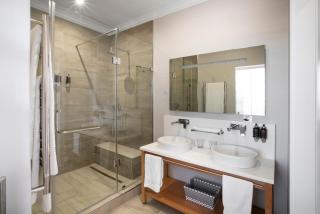 Studio Stay on Sixty6 - 9