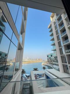 1BR with Executive Sea View in Financial Harbour - 0