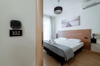Independent Rooms - 9