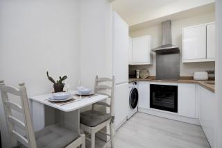 Beautiful 1-bed Apartment in Lincoln by Renzo, Lincoln Cathedral, Free Parking! - Lincoln - 3