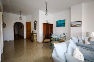 Waterfront Panorama Massive Three Bedrooms Flat 8S - 9