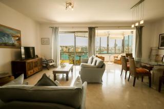 Waterfront Panorama Massive Three Bedrooms Flat 8S - 0