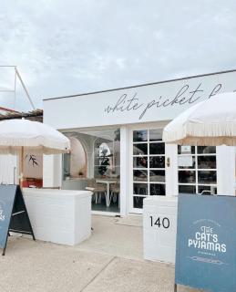 Coastal Comfort - Walk to Beach, Cafes & Pool - 8