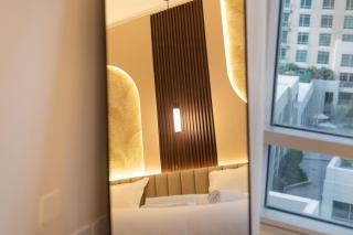 Luxury 2BR in Downtown w Iconic Burj Khalifa View Burj Views 303 - 4