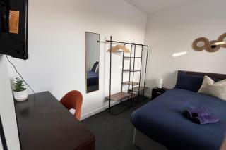 Waterloo modern private double room with shared amenities - 2