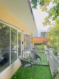 White Apricot Lodge - 6