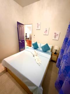 Blue Summer Suites & Restaurant - 8