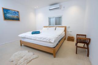 על הים - וילה מדהימה על יד החוף בבית ינאי - 1