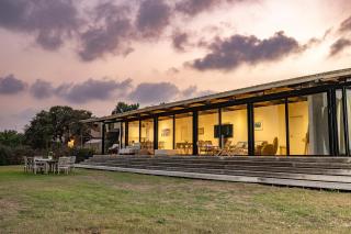 על הים - וילה מדהימה על יד החוף בבית ינאי - 9