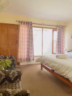 White Apricot Lodge - 2