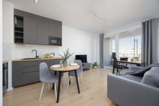 Warsaw Elegant Apartment with Parking and Balcony by Noclegi Renters - Warszawa - 5