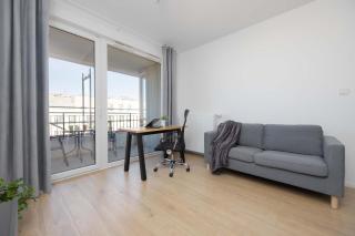 Warsaw Elegant Apartment with Parking and Balcony by Noclegi Renters - 0