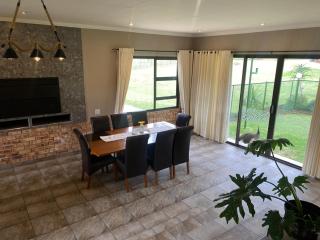 EastClaire Guesthouse - 2