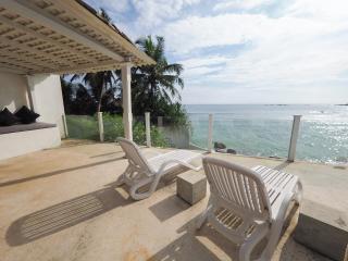 Galle Henna Beach House - 0