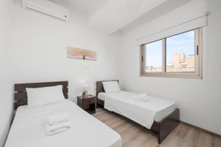 Downtown City View 2 Bedroom Apartment - 3