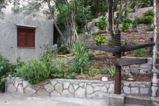 Seaside secluded apartments Cove Pobij, Hvar - 5712 - 2