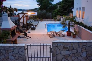 Seaside apartments with a swimming pool Rastici, Ciovo - 11092 - 1