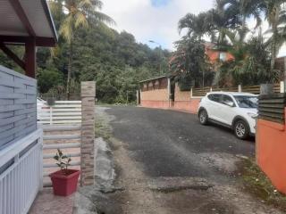 Appartement avec piscine à Capesterre-Belle-Eau - 2