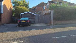 Bitterne Homestay - 1