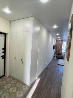 Шикарная евродвушка в RAMS CITY, с видом на горы - 4