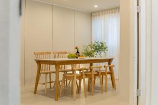 Hongdae, 5 minutes walk from Hongdae Entrance Station, 2-room, free luggage storage, remodeled, Art Seoul, washer & dryer - Seoel - 7