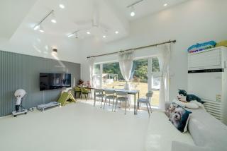 Damyang Secret Garden Pet-friendly Private Pension - 8