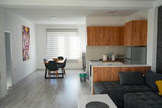 East Gate Apartments - 4