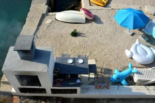 Apartments by the sea Sumpetar, Omis - 13324 - 1