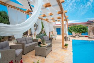 Secluded house with a swimming pool Kosljun, Pag - 22238 - 1