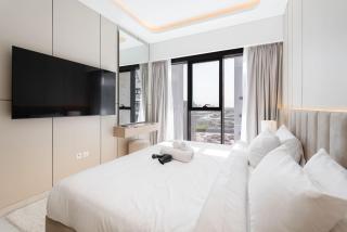 StayShort - Sophisticated Apartment in Meydan that Sleeps 4 - 1