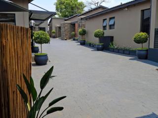 Balalaika Boutique Lodge - 6