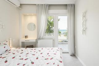 Peraia beachfront apartment - 9