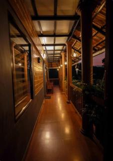 Unique Lake View - 8